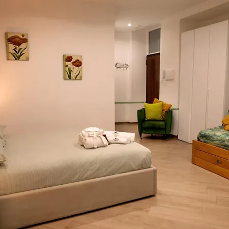 Domus Cuomo 4*